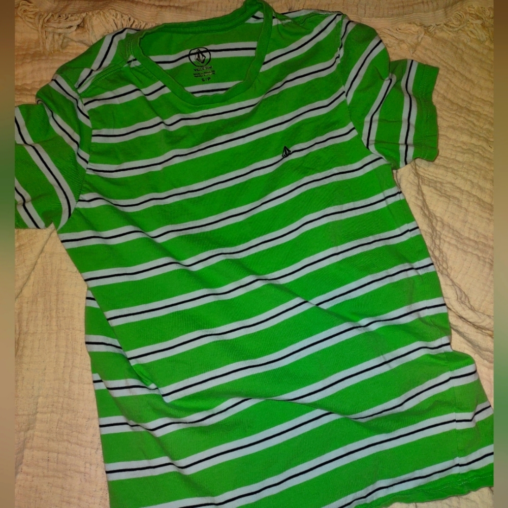 Volcom men's striped shirt size small